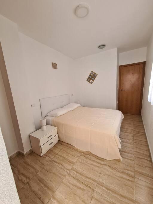 טורבייחה Beautiful Apartment With Patio מראה חיצוני תמונה