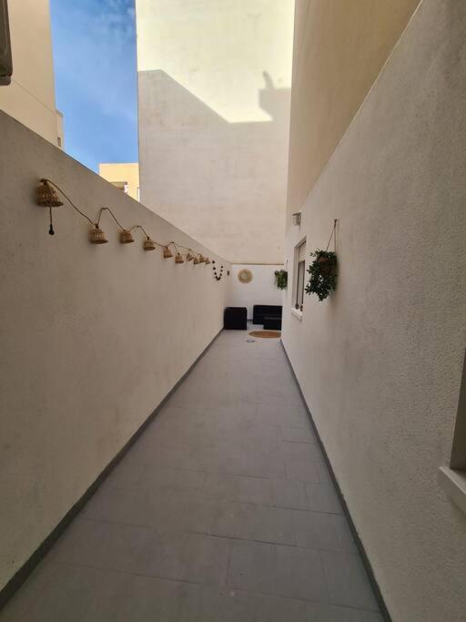 טורבייחה Beautiful Apartment With Patio מראה חיצוני תמונה