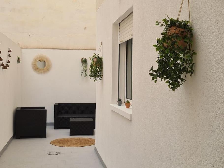 טורבייחה Beautiful Apartment With Patio מראה חיצוני תמונה