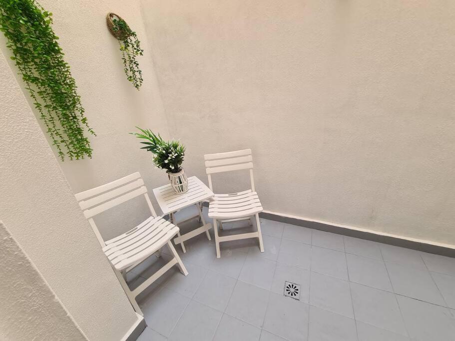 טורבייחה Beautiful Apartment With Patio מראה חיצוני תמונה