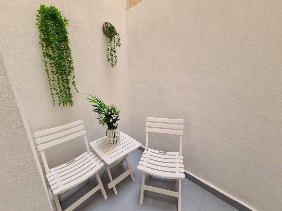 טורבייחה Beautiful Apartment With Patio מראה חיצוני תמונה